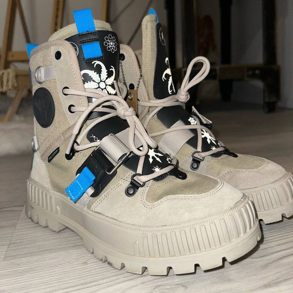 Palladium Pallashock X Destiny Witch Queen Women’s size 8